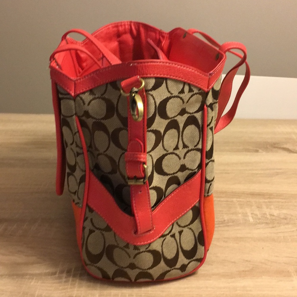 Coach Bag - Picture 3 of 6